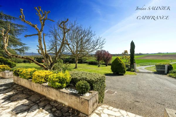 Dpt Tarn (81), à vendre Puylaurens maison P7 de 320 m² - Terrain de 3000 m²