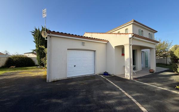 Maison à vendre    6 pièces •  Cozes