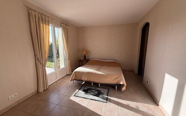 Maison à vendre    6 pièces •  Cozes