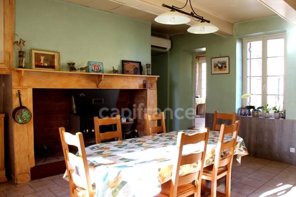 Propriété agricole avec maison de 205 m2, grange de 415 m2 et ancien séchoir à tabac de 270 m2 à vendre à FLEURANCE (32), sur terrain de 15 800 m2