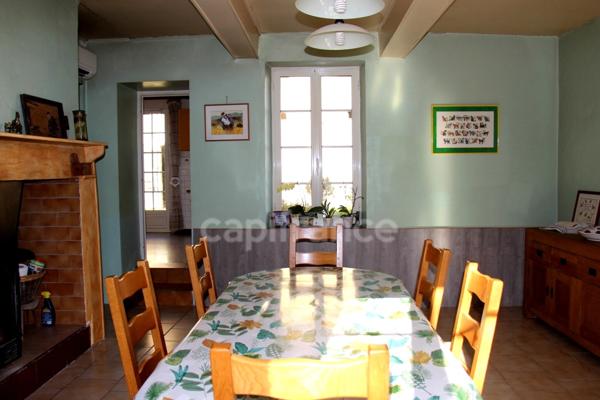 Propriété agricole avec maison de 205 m2, grange de 415 m2 et ancien séchoir à tabac de 270 m2 à vendre à FLEURANCE (32), sur terrain de 15 800 m2