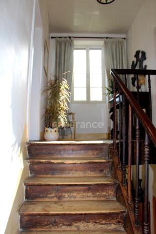 Propriété agricole avec maison de 205 m2, grange de 415 m2 et ancien séchoir à tabac de 270 m2 à vendre à FLEURANCE (32), sur terrain de 15 800 m2