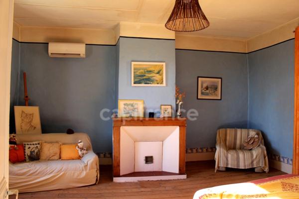 Propriété agricole avec maison de 205 m2, grange de 415 m2 et ancien séchoir à tabac de 270 m2 à vendre à FLEURANCE (32), sur terrain de 15 800 m2