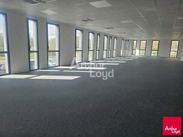Trélazé plateau de bureaux de 368 m² à louer - Division possible