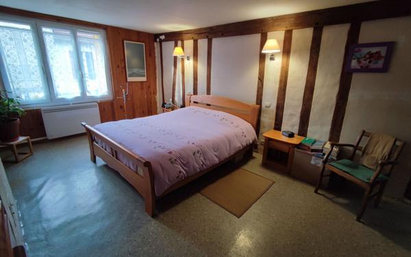 Maison à vendre    5 pièces •  Nogent-l'Artaud