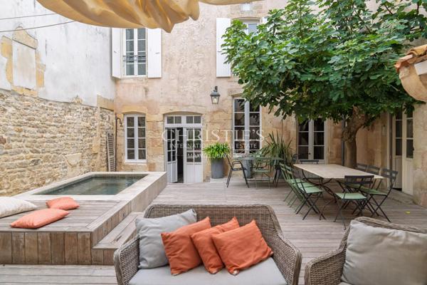 Maison de caractère sur le port de Saint Martin de ré