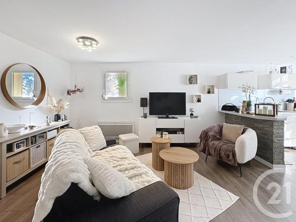 Maison à vendre  4 pièces - 156 m2 LA CROIX VALMER - 83