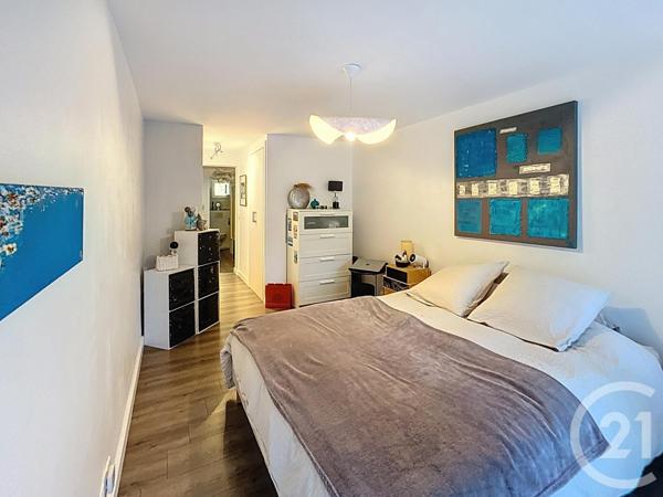 Maison à vendre  4 pièces - 156 m2 LA CROIX VALMER - 83