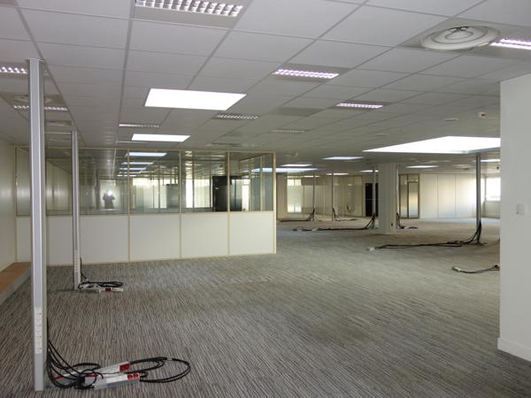 Bureaux à louer à Cergy dans parc sécurisé avec stationnement extérieur