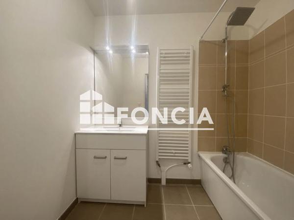 Location Maison 4 pièces 79 m² - 4 RUE GUSTAVE BINET La Riviere Saint-sauveur 14600