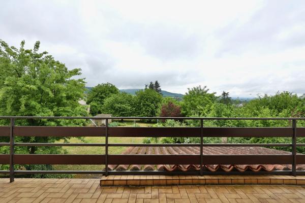 Maison à vendre 6 pièces avec garage NEUVILLE SUR SAONE (69)