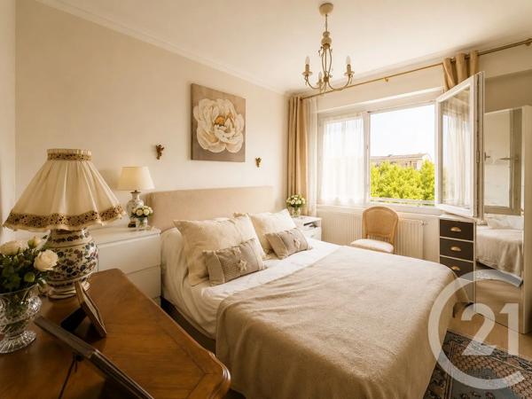 Appartement F5 à vendre  5 pièces - 114 m 2   VERNON  - 27