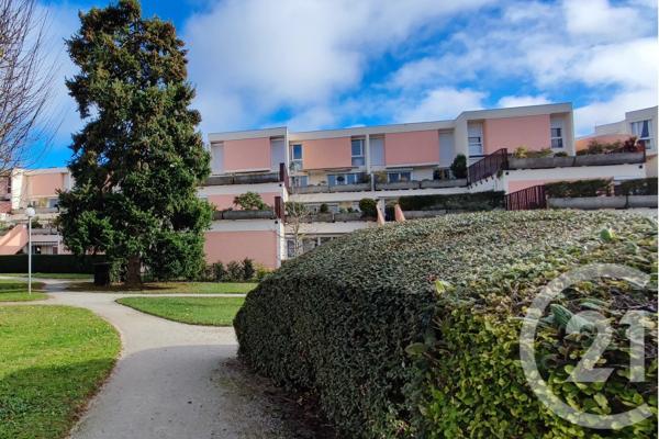 Appartement F5 à vendre  5 pièces - 85,50 m 2   EVREUX  - 27