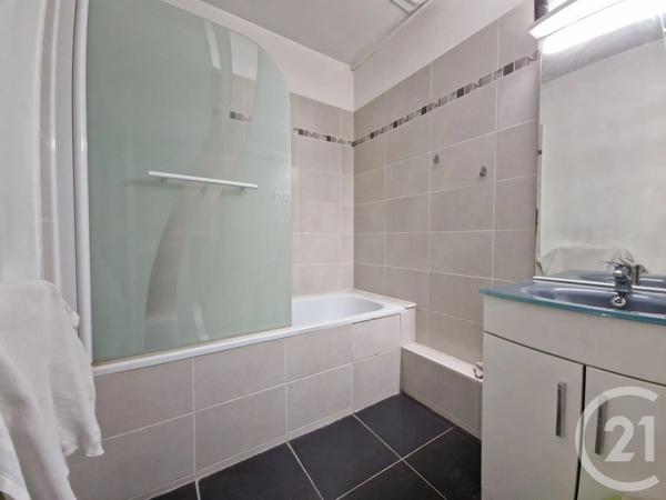 Appartement F5 à vendre  5 pièces - 85,50 m 2   EVREUX  - 27