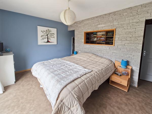 Maison 97.49 m2 + sous-sol 104 m²