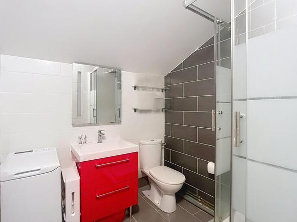 Investisseur/1er achat! T2 de 29 m² à 850 m RER A