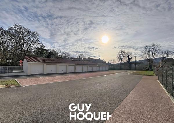 Appartement T2 lumineux avec Balcon, Parking et Garage ? 71960 LA ROCHE VINEUSE