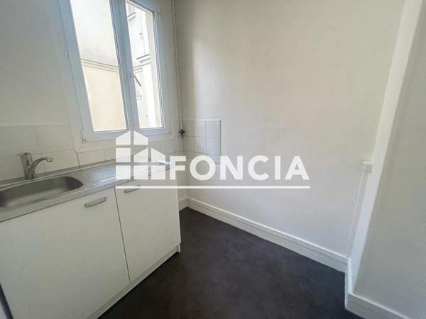 Location Appartement 2 pièces 29.28 m² - 5 RUE ANDRE CHENIER Issy Les Moulineaux 92130