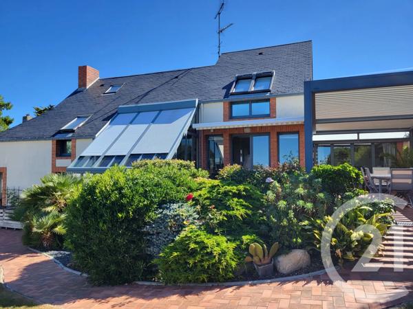 Maison à vendre  7 pièces - 155 m 2   DONVILLE LES BAINS  - 50