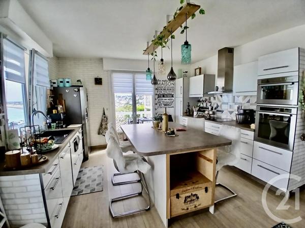 Maison à vendre  7 pièces - 155 m 2   DONVILLE LES BAINS  - 50
