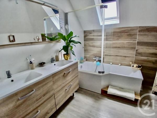 Maison à vendre  7 pièces - 155 m 2   DONVILLE LES BAINS  - 50