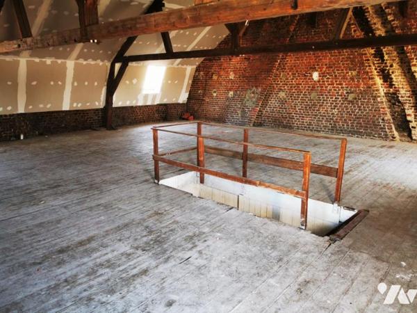 Immeuble de rapport et grande maison à usage d'habitation