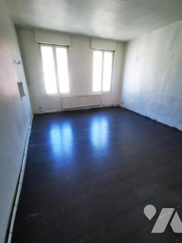 Immeuble de rapport et grande maison à usage d'habitation