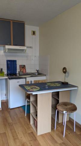 Appartement * 18 M² * 44000 Nantes * 460 * 40 * 500, Nantes 44000