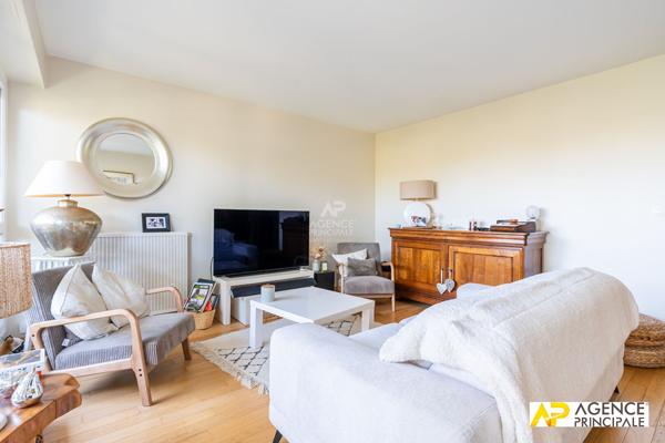 Appartement Le Mesnil Le Roi 4 pièce(s) 86.85 m2 399 500 € **  - Référence  4758