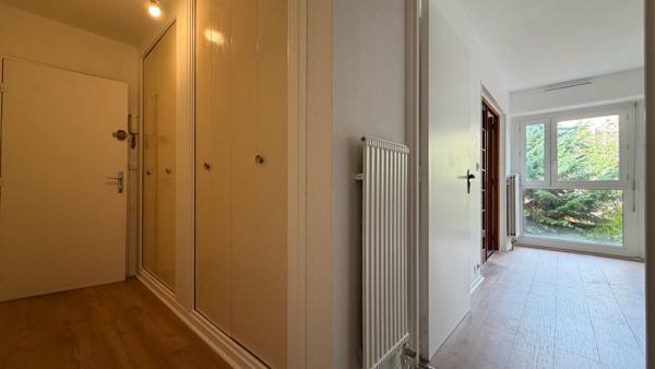 Appartement rénové 2 pièces à vendre à Corbeil Essonnes