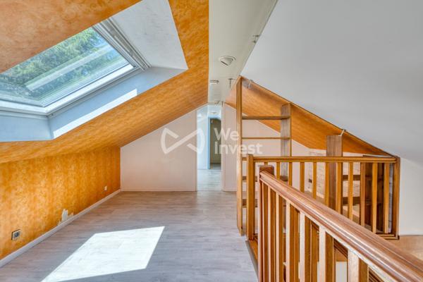 Maison familiale 5 pièces – 128,61 m² habitables (163 m² au sol) – Terrain arboré de 700 m² – Villefontaine