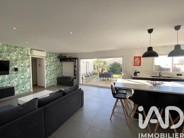 Maison à vendre 4 pièces 95 m² Champagné-les-Marais