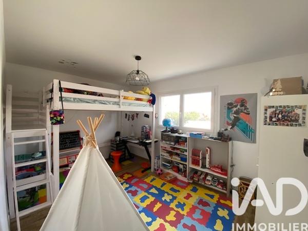 Maison à vendre 4 pièces 95 m² Champagné-les-Marais