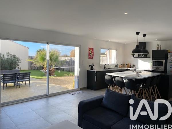 Maison à vendre 4 pièces 95 m² Champagné-les-Marais