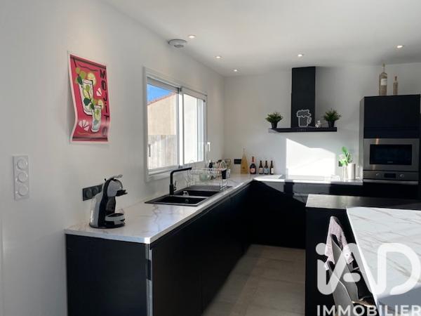 Maison à vendre 4 pièces 95 m² Champagné-les-Marais