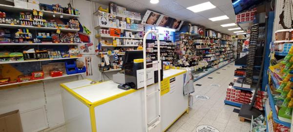 Immeuble de rapport comprenant un local commercial et une maison - Forte Rentabilité !