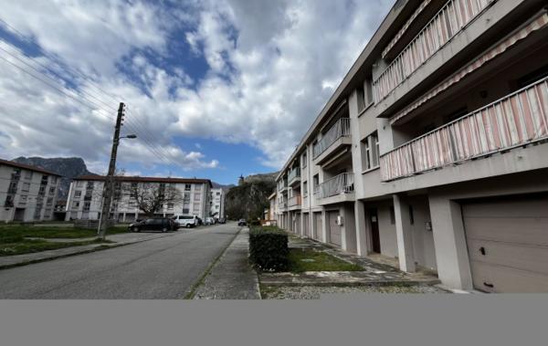Vente Appartement P3 rénové(e) Tarascon-sur-ariege   