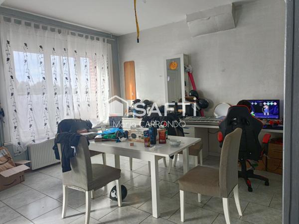 GRANDE MAISON AVEC GARAGE, JARDIN, DEPENDANCES