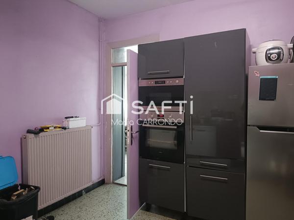 GRANDE MAISON AVEC GARAGE, JARDIN, DEPENDANCES