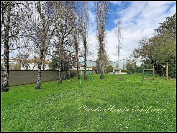 Maison à vendre 7 pièces NIORT (79) 4 chambres parcelle 1992 m² - piscine chauffée