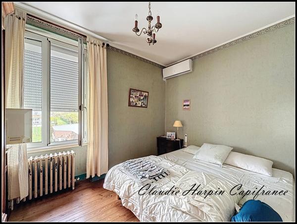 Maison à vendre 7 pièces NIORT (79) 4 chambres parcelle 1992 m² - piscine chauffée