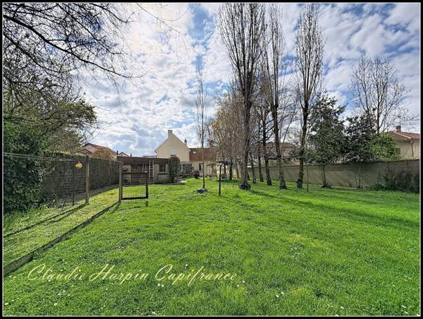 Maison à vendre 7 pièces NIORT (79) 4 chambres parcelle 1992 m² - piscine chauffée