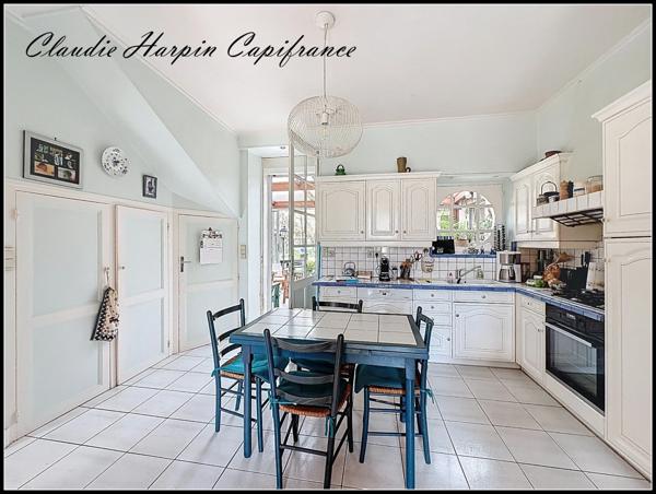 Maison à vendre 7 pièces NIORT (79) 4 chambres parcelle 1992 m² - piscine chauffée