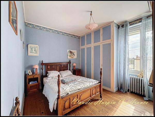 Maison à vendre 7 pièces NIORT (79) 4 chambres parcelle 1992 m² - piscine chauffée