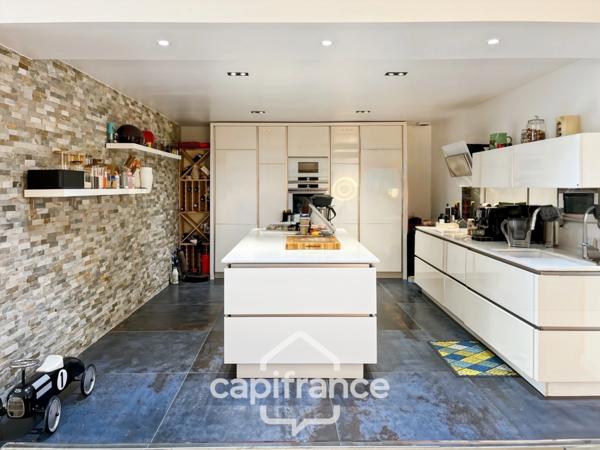 A vendre, appartement, esprit Loft, 164 m2, 5 pièces NOGENT SUR MARNE (94), avec Cour intérieure et box 1 voiture