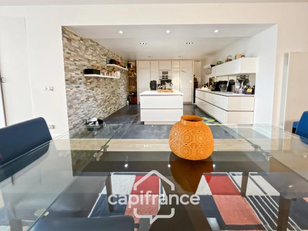 A vendre, appartement, esprit Loft, 164 m2, 5 pièces NOGENT SUR MARNE (94), avec Cour intérieure et box 1 voiture