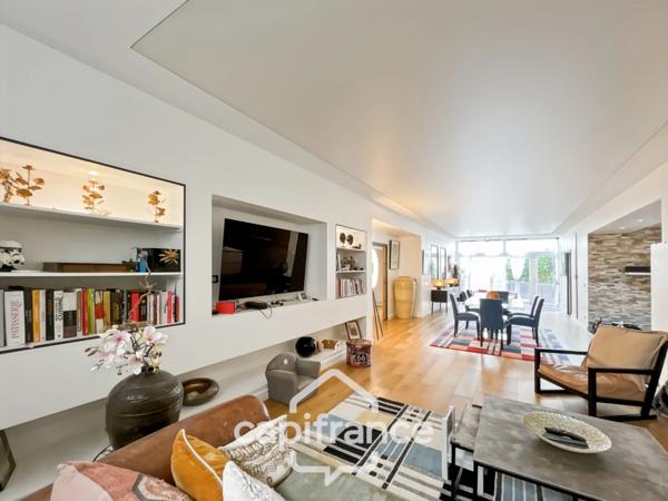 A vendre, appartement, esprit Loft, 164 m2, 5 pièces NOGENT SUR MARNE (94), avec Cour intérieure et box 1 voiture