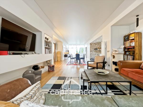 A vendre, appartement, esprit Loft, 164 m2, 5 pièces NOGENT SUR MARNE (94), avec Cour intérieure et box 1 voiture