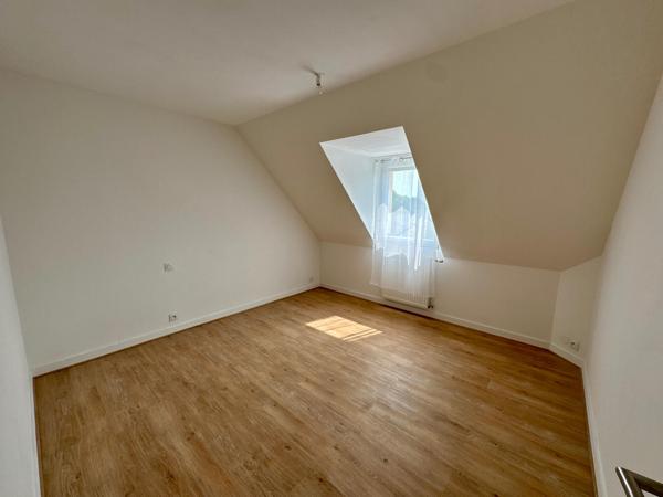 Pavillon 5 chambres avec jardin de 630m2