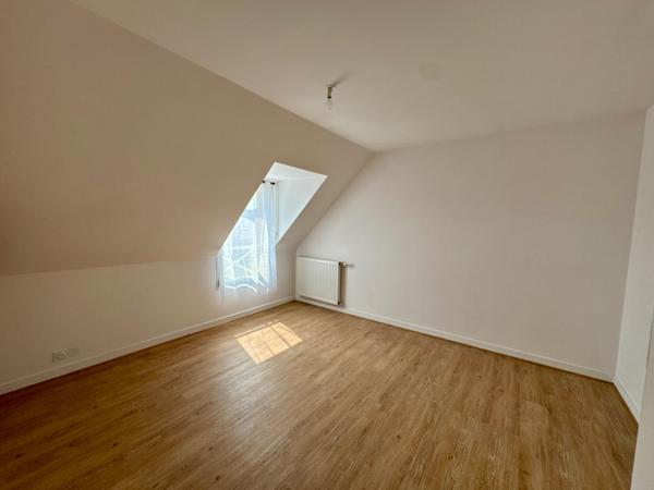 Pavillon 5 chambres avec jardin de 630m2